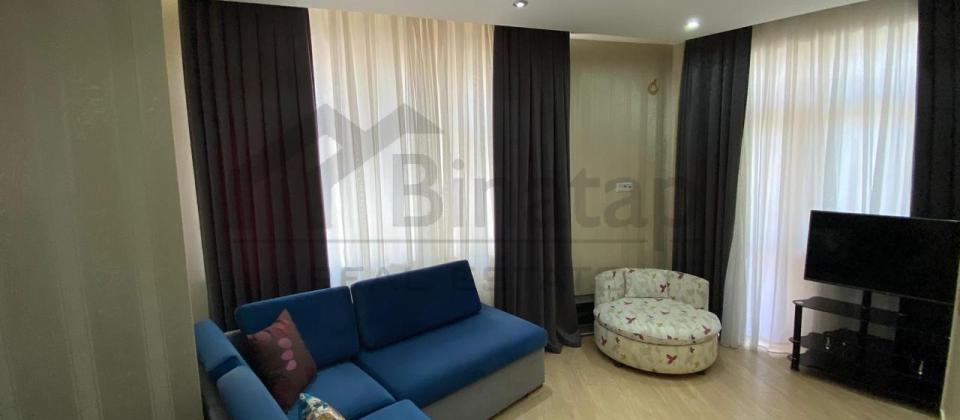 Yasamal parkının yanı, Elmlər Akademiyası və İnşaatçılar m/s yaxın 3 otaqlı mənzil satılır/81 kv.m. - 2