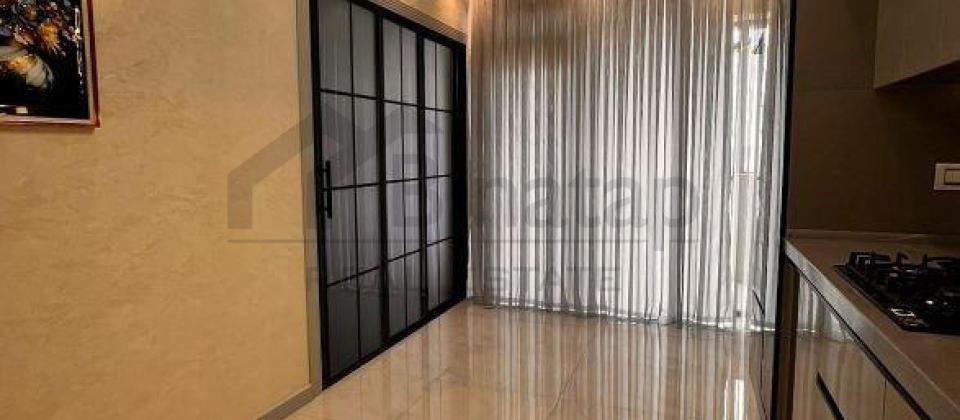 Gəncə prospekti, Həzi Aslanov m/s yaxın 3 otaqlı mənzil satılır/126 kv.m. - 2