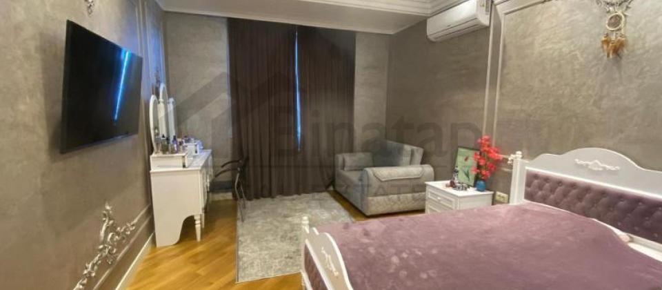 8 Noyabr m/s yaxın 4 otaqlı mənzil satılır/185 kv.m. - 6