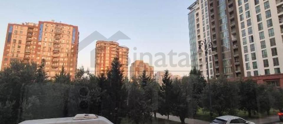 Hüseyn Cavid parkı, Elmlər Akademiyası m/s yaxın 2 otaqlı mənzil satılır/49 kv.m. - 10