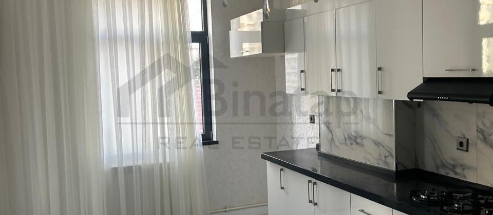 Tibb Universitetinın yaxınlığında, - 7