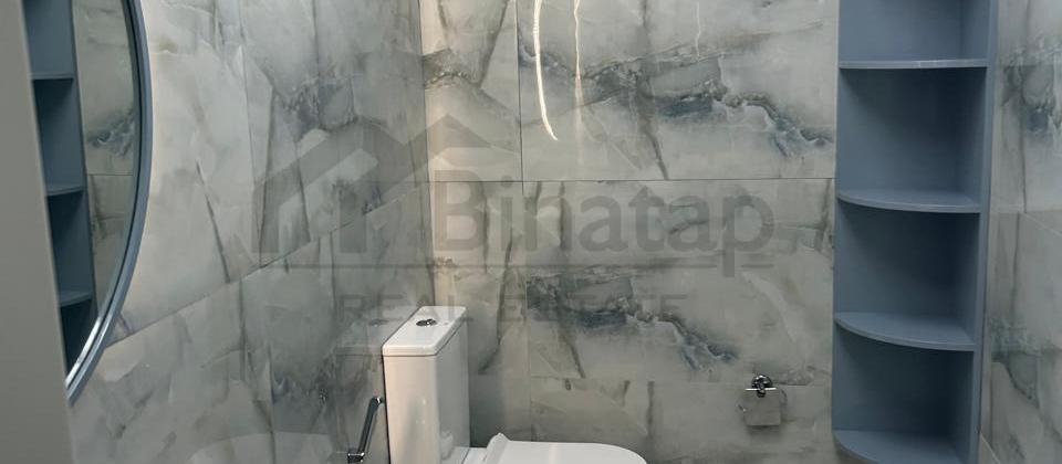 Tibb Universitetinın yaxınlığında, - 13