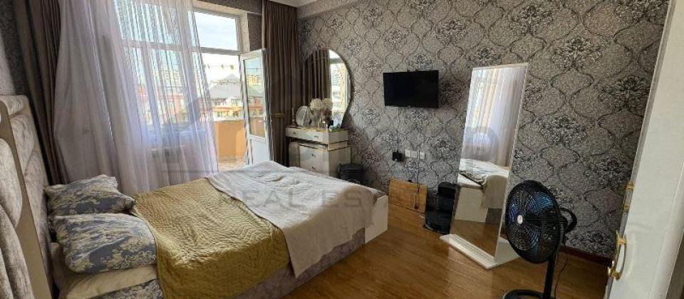 Yeni Yasamal, İnşaatçılar m/s yaxın 4 otaqlı mənzil satılır/142 kv.m. - 7