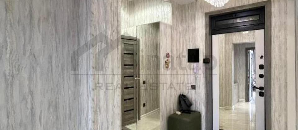 Həsən Əliyev (İnqlab), Tibb Universitetinə yaxın 3 otaqlı mənzil satılır/101 kv.m. - 10