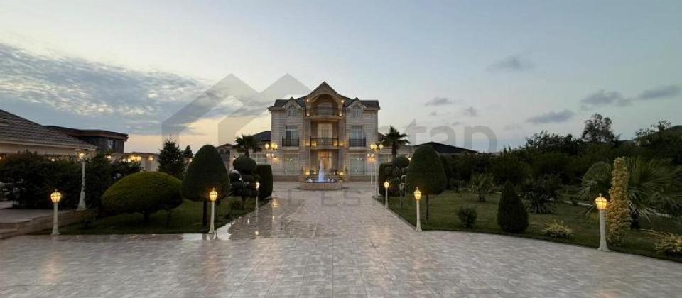 SATIŞDA MÖHTƏŞƏM VİLLA..! Novxanı qəsəbəsində yerləşir/760 kv.m. - 2