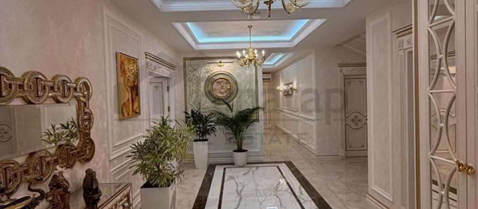 SATIŞDA MÖHTƏŞƏM VİLLA..! Novxanı qəsəbəsində yerləşir/760 kv.m. - 10