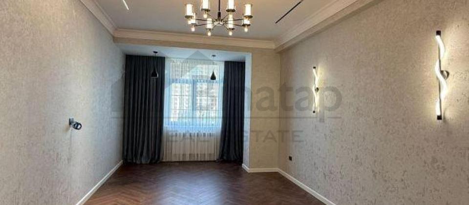 Elmlər Akademiyası m/s, Renessans Palace'da 2 otaqlı mənzil satılır/69 kv.m. - 2