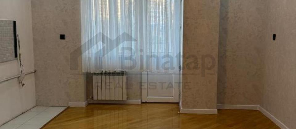 BDU və Elmlər Akademiyası m/s yaxın 3 otaqlı mənzil satılır/140 kv.m. - 9