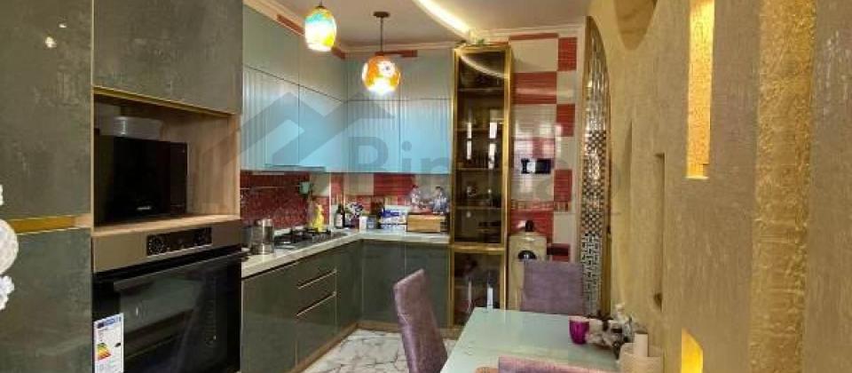 İnqlab, 1№li Asan və kommunal xidmətin yanında 3 otaqlı mənzil satılır/140 kv.m. - 7