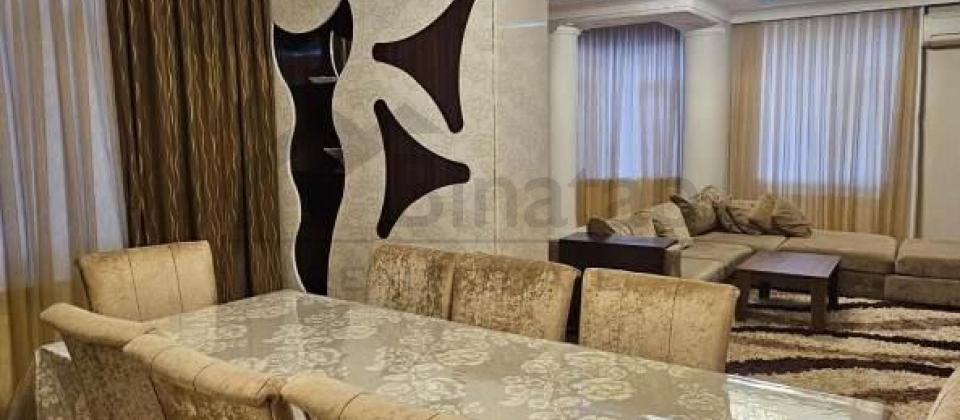 Heydər Əliyev Mərkəzinin yanında 3 otaqlı mənzil satılır/178 kv.m. - 4