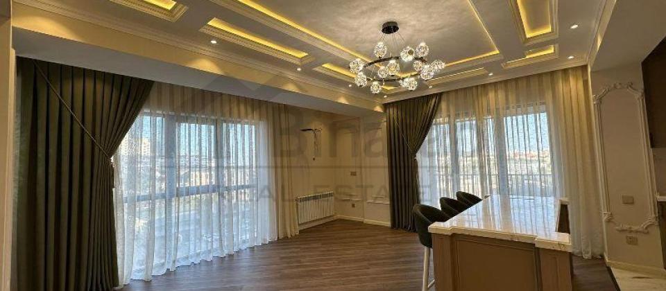 Ağ Şəhər, Xətai m/s yaxın 4 otaqlı mənzil satılır/128 kv.m. - 4