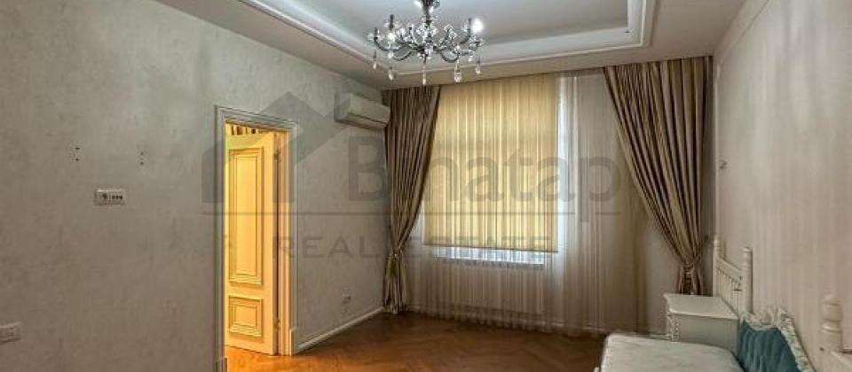 Elmlər Akademiyası m/s, Renessans Palace'da 4 otaqlı mənzil satılır/205 kv.m. - 6