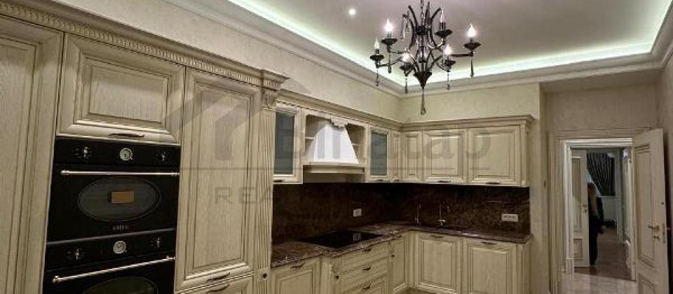 Elmlər Akademiyası m/s, Renessans Palace'da 4 otaqlı mənzil satılır/205 kv.m. - 8