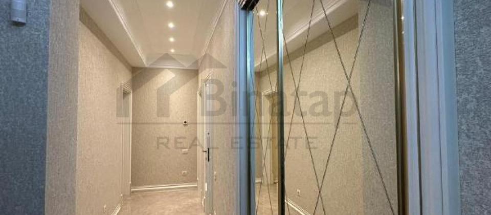 Elmlər Akademiyası m/s, Renessans Palace'da 4 otaqlı mənzil satılır/205 kv.m. - 10