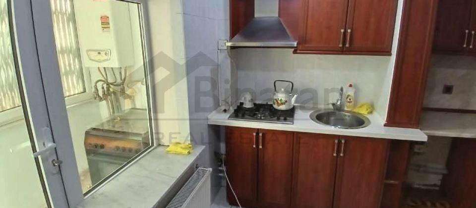 Hüseyn Cavid prospekti, Elmlər Akademiyası m/s yaxın 4 otaqlı mənzil satılır/108 kv.m. - 2