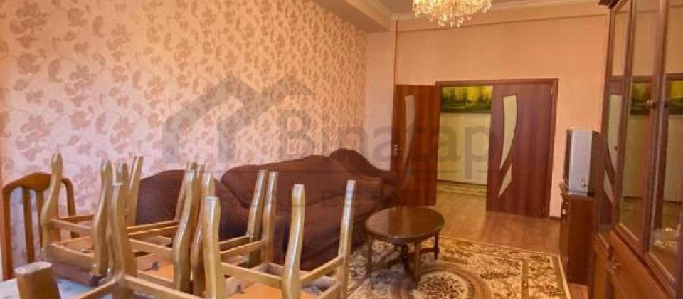 Qələbə dairəsi, Baku Mall'un yanı, İnşaatçılar m/s yaxın 3 otaqlı mənzil satılır/110 kv.m. - 2