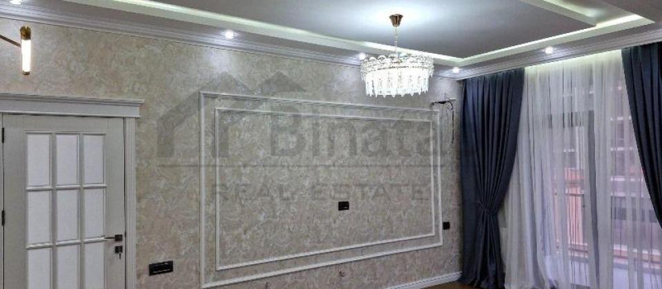 Şərq bazarı və 28 May m/s yaxın 3 otaqlı mənzil satılır/114 kv.m. - 3