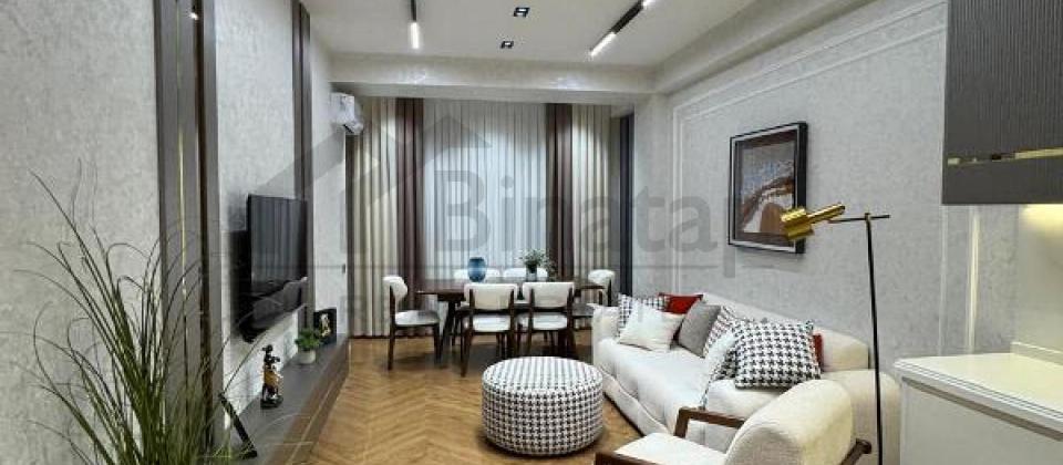 Niaqara restoranı və Olimpik Starın yanında 2 otaqlı mənzil satılır/55 kv.m.