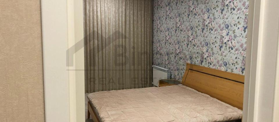 Satılır 2 otaqlı yeni tikili 60 m², İnşaatçılar m. - 12