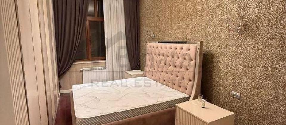 Səməd Vurğun küçəsi, Zabitlər parkının yanında 3 otaqlı mənzil satılır/160 kv.m. - 3