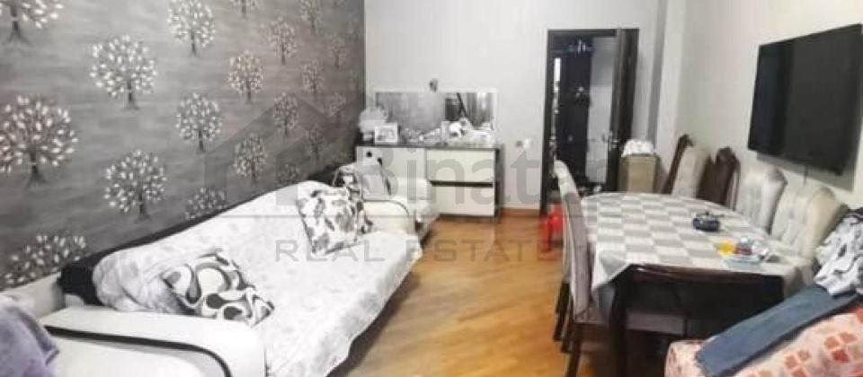 Yeni Yasamal, İnşaatçılar m/s yaxın 3 otaqlı mənzil satılır/94 kv.m. - 2