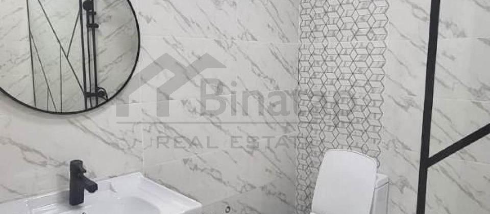 Təbriz küçəsi (Çapayev), Şərq və Yaşıl bazarına yaxın 2 otaqlı mənzil satılır/92 kv.m. - 10