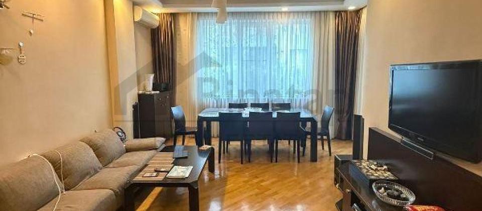 Mərkəzi parkın yanı, 6cı parallel küçəsi, Nizami m/s yaxın 3 otaqlı mənzil satılır/110 kv.m. - 2