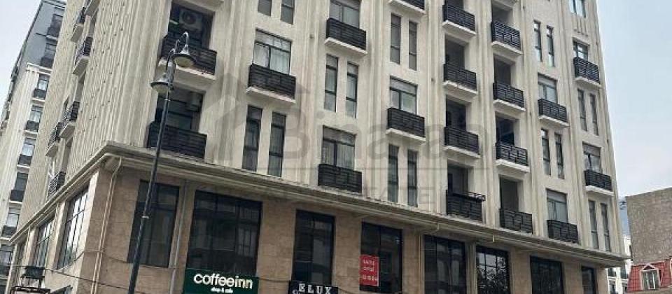 Bakı Sağlamlıq Mərkəzinin yanı, Tibb Universitetinə yaxın 4 otaqlı mənzil satılır/232 kv.m. - 3