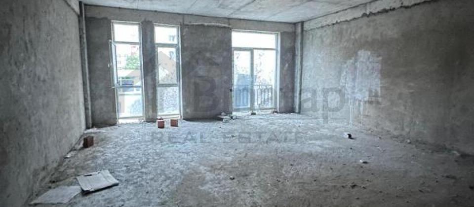 Bakı Sağlamlıq Mərkəzinin yanı, Tibb Universitetinə yaxın 4 otaqlı mənzil satılır/232 kv.m. - 7