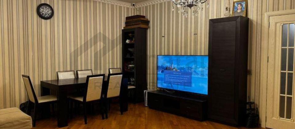 Yeni Yasamal, Bravo supermarketin yanı, İnşaatçılar m/s yaxın 3 otaqlı mənzil satılır/120 kv.m. - 2