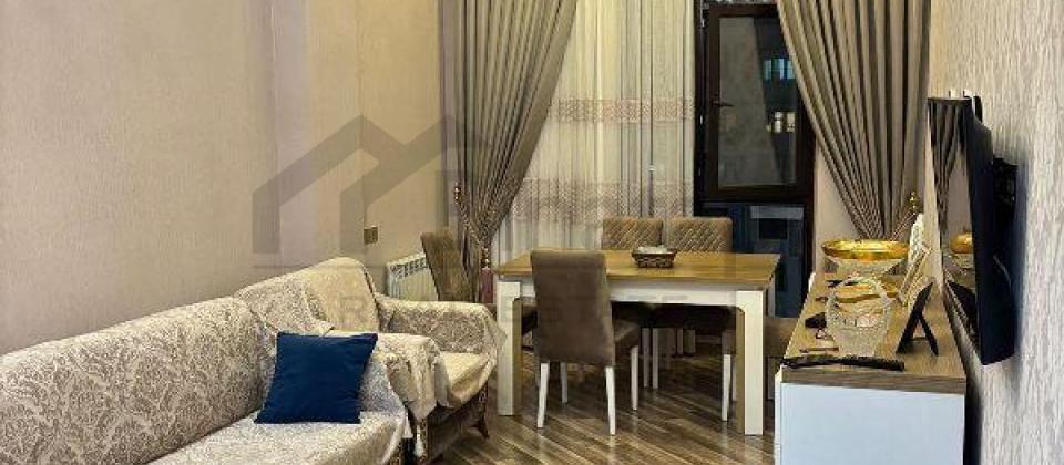 Qarabağ küçəsi, Təhsil Nazirliyi və Heydər Əliyev mərkəzinə yaxın 3 otaqlı mənzil satılır/92 kv.m. - 3