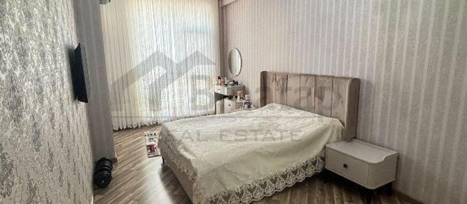 Qarabağ küçəsi, Təhsil Nazirliyi və Heydər Əliyev mərkəzinə yaxın 3 otaqlı mənzil satılır/92 kv.m. - 6