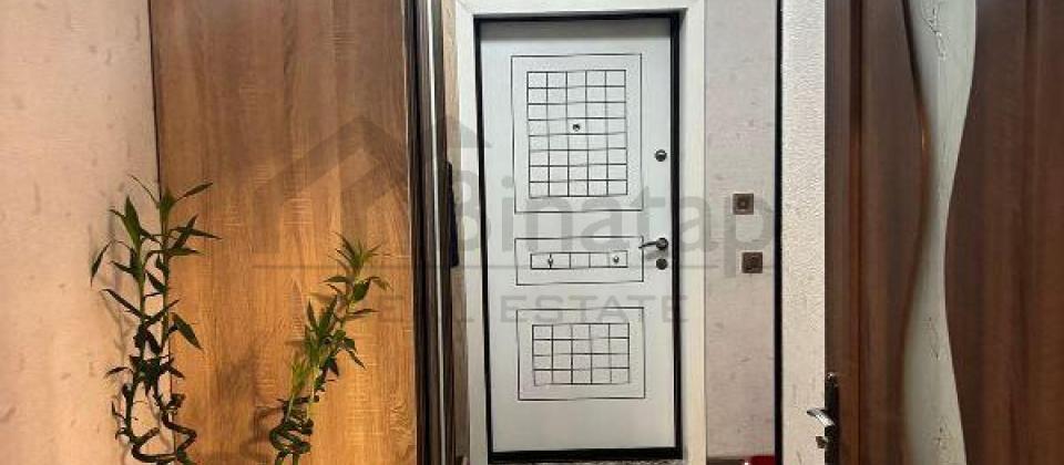 Qarabağ küçəsi, Təhsil Nazirliyi və Heydər Əliyev mərkəzinə yaxın 3 otaqlı mənzil satılır/92 kv.m. - 10