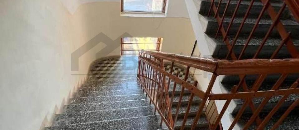 Bakıxanov küçəsi, Rusiya Səfirliyinin yanında 3 otaqlı mənzil satılır/93 kv.m. - 2