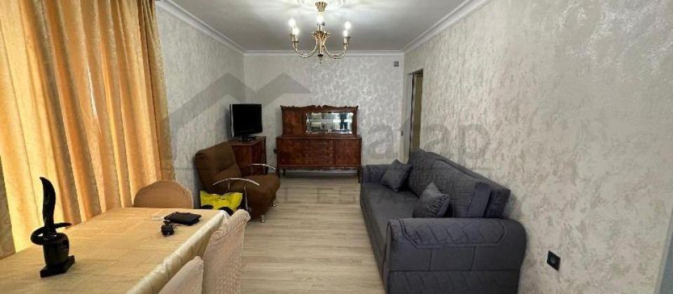 Statistika Komitəsinin yanı, Nizami m/s yaxın 3 otaqlı mənzil satılır/35 kv.m. - 2