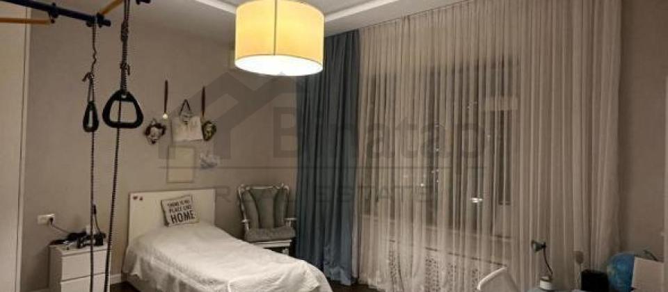 Nizami m/s və Caspian Plazaya yaxın 4 otaqlı mənzil satılır/200 kv.m. - 6