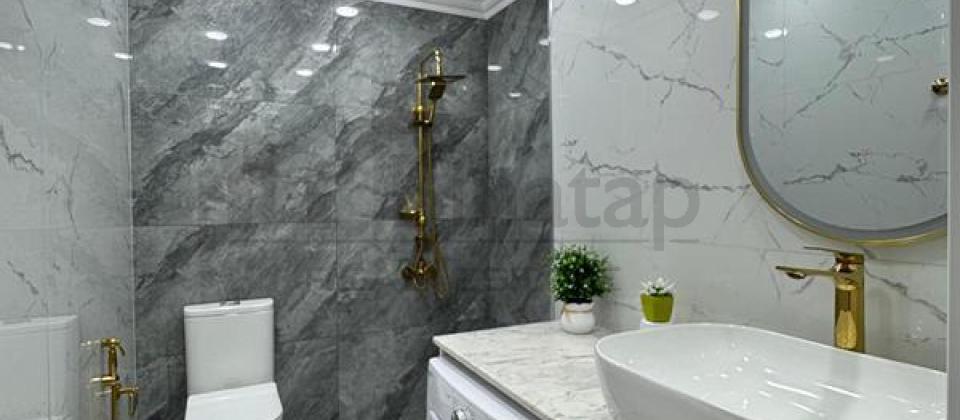 7ci mkrn, Dərnəgül və Azadlıq Prospekti m/s yaxın 3 otaqlı mənzil satılır/82 kv.m. - 15