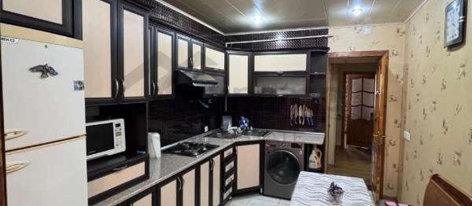 Badamdar, Araz market və 236№li məktəbin yanında 5 otaqlı mənzil satılır/120 kv.m. - 11