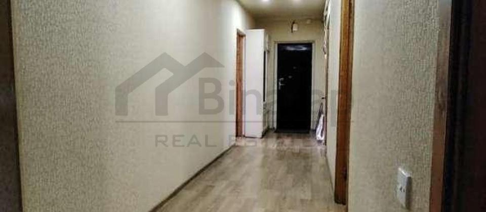 Badamdar, Araz market və 236№li məktəbin yanında 5 otaqlı mənzil satılır/120 kv.m. - 12