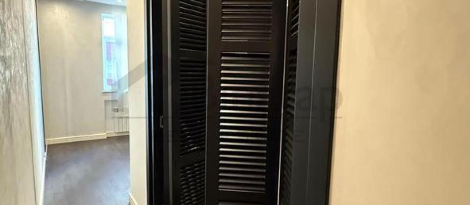 Tibb Universiteti və Nəsimi bazarına yaxın 3 otaqlı mənzil satılır/127 kv.m. - 7