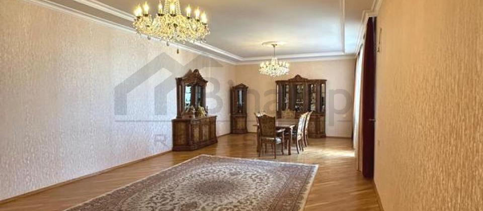 Hüseyn Cavid parkı və Elmlər Akademiyası m/s yaxın 3 otaqlı mənzil satılır/176 kv.m. - 3