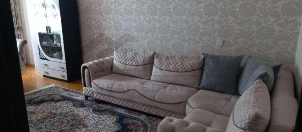 Mir Cəlal küçəsi, 9cu mkrn, Nizami m/s yaxın 4 otaqlı mənzil satılır/110 kv.m. - 2