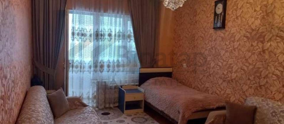 Mir Cəlal küçəsi, 9cu mkrn, Nizami m/s yaxın 4 otaqlı mənzil satılır/110 kv.m. - 4