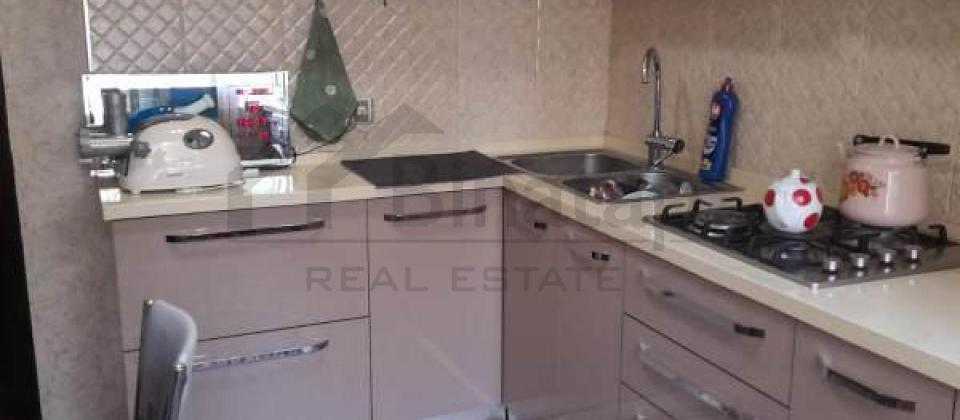 Mir Cəlal küçəsi, 9cu mkrn, Nizami m/s yaxın 4 otaqlı mənzil satılır/110 kv.m. - 12