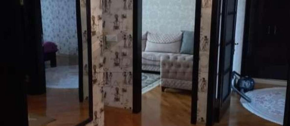 Mir Cəlal küçəsi, 9cu mkrn, Nizami m/s yaxın 4 otaqlı mənzil satılır/110 kv.m. - 13