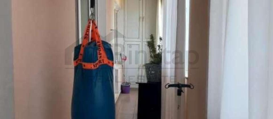 Mir Cəlal küçəsi, 9cu mkrn, Nizami m/s yaxın 4 otaqlı mənzil satılır/110 kv.m. - 14