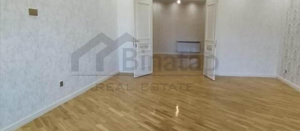 Hüseyn Cavid prospekti, Elmlər Akademiyası m/s yaxın 4 otaqlı mənzil satılır/185 kv.m. - 2