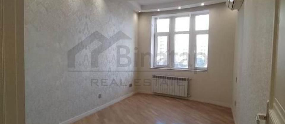 Hüseyn Cavid prospekti, Elmlər Akademiyası m/s yaxın 4 otaqlı mənzil satılır/185 kv.m. - 4