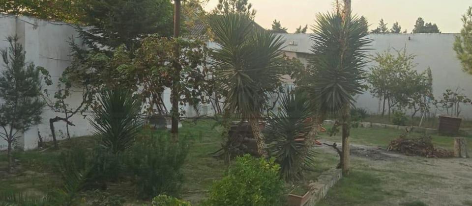 novxanida bag ev satilir - 11