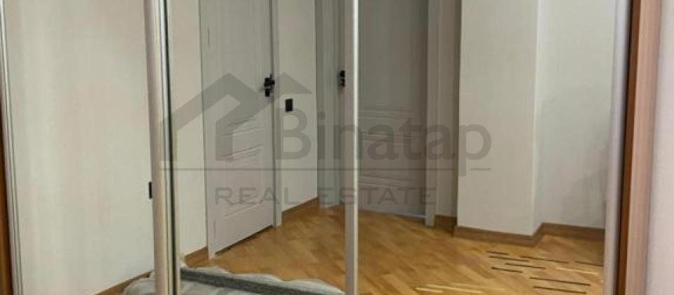 Papanin Hospitalın yanı, 8 Noyabr m/s yanında 2 otaqlı mənzil satılır/88 kv.m. - 9